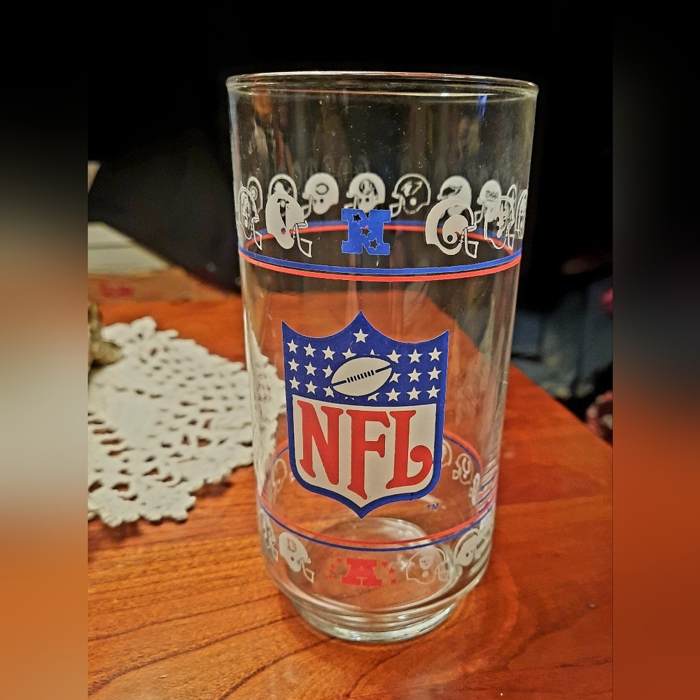 Vintage NFL AFC Helmets, Mobil 1980s Collectors Glass